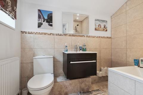 70 Flag Meadow Walk, Worcester, WR1 1QQ