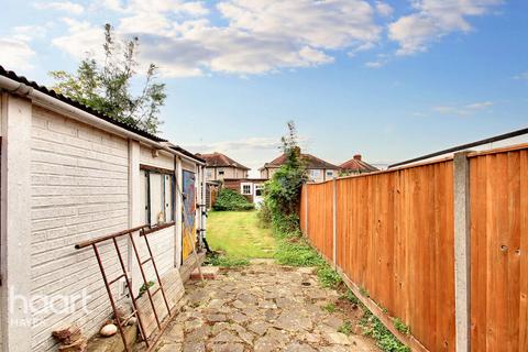 60 Adelphi Crescent, Hayes, UB4 8NB