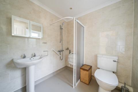 16b Bartholomew Close, Haslemere, GU27 1EN