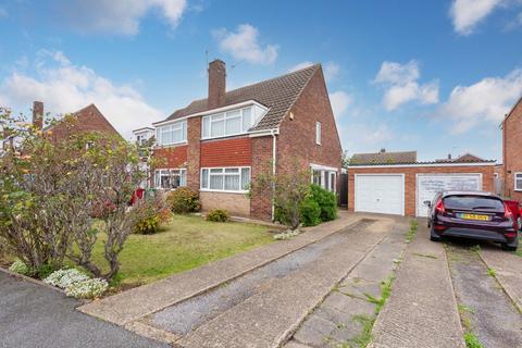 3 bedroom semi-detached house for sale, Seacourt Road, Langley SL3