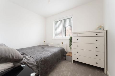 26 Adlam Way, Salisbury, SP2 9FW
