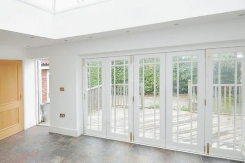 10 Gepp Place, Chelmsford, CM2 6QS