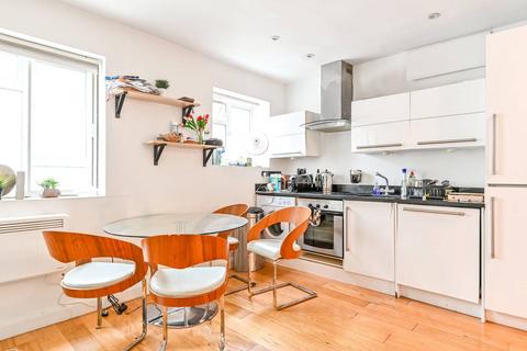 1 bedroom flat for sale, Halton Road, Angel, London, N1