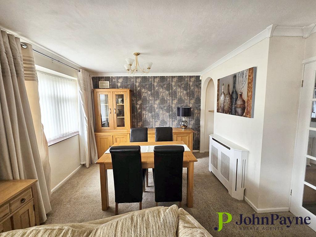 Milner Crescent, Potters Green... 3 bed bungalow for sale £260,000