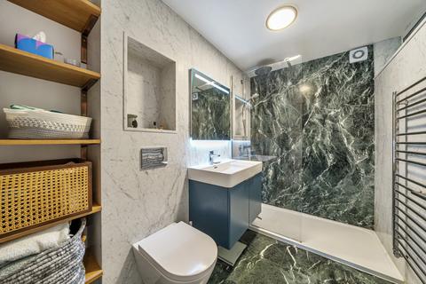 43 Leaf Close, Northwood, HA6 2YY