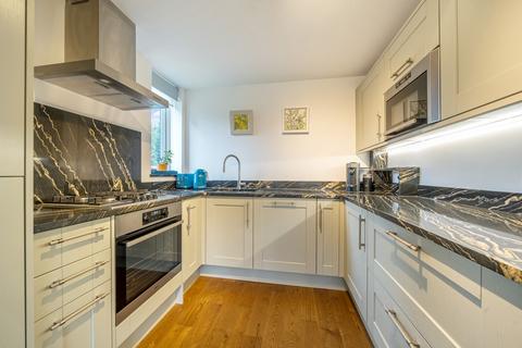 43 Leaf Close, Northwood, HA6 2YY