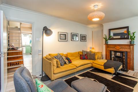 2 bedroom maisonette for sale, Morgan Street, Mile End, E3