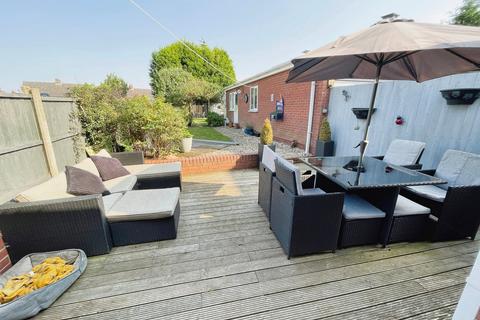 4 bedroom semi-detached house for sale, Hillingford Avenue, Birmingham, B43