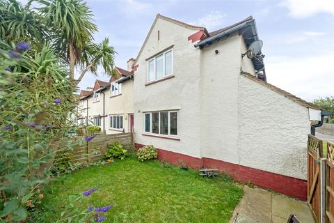 2 bedroom end of terrace house for sale, Kings Road, Lee-On-The-Solent PO13