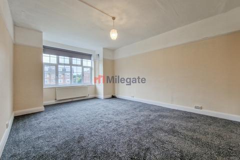 2 bedroom flat to rent, Carshalton SM5