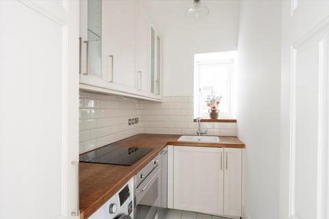 2 bedroom flat for sale, Colville Gardens, London, W11