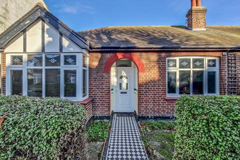 2 bedroom semi-detached bungalow for sale, St. Benets Road, Southend-on-Sea SS2