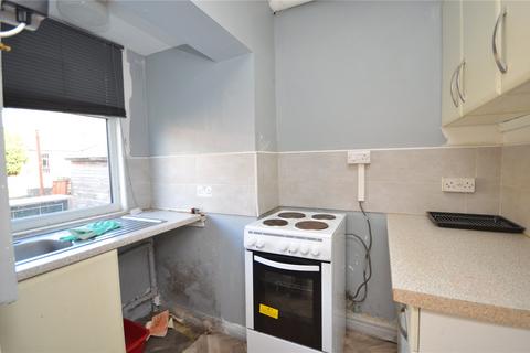 2 bedroom terraced house for sale, Longroyd Crescent North, Leeds, West Yorkshire