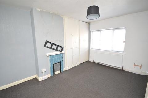 2 bedroom terraced house for sale, Longroyd Crescent North, Leeds, West Yorkshire