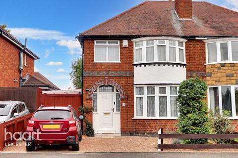 3 bedroom semi-detached house for sale, Francis Avenue, Leicester