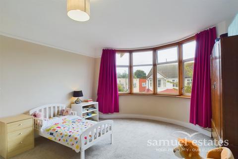 73 Bishops Park Road, London, SW16 5TX
