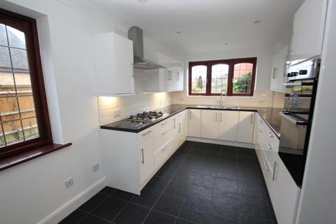 undefined, Fairlawn Park, Woking GU21