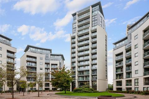 3 bedroom apartment to rent, Hyperion Tower, Brentford, TW8