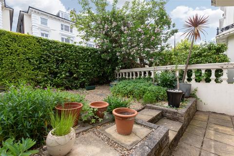 1 bedroom apartment for sale, Belsize Park, London, NW3