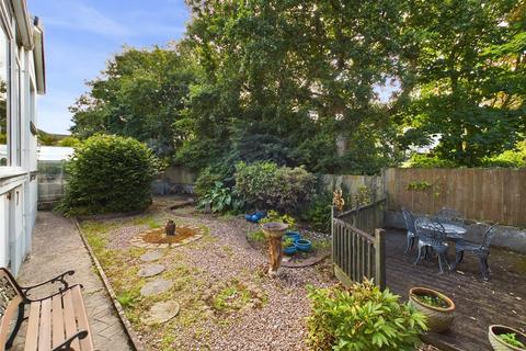 18 Brook Drive, Bude, EX23 8NY