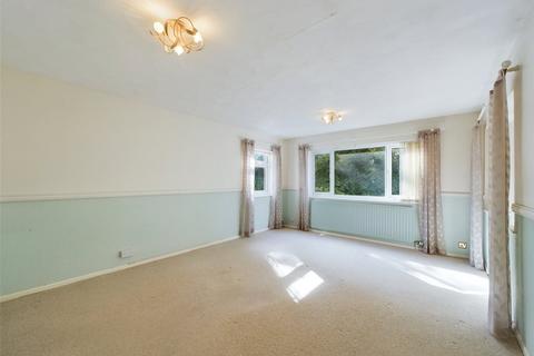 18 Brook Drive, Bude, EX23 8NY