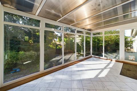 18 Brook Drive, Bude, EX23 8NY