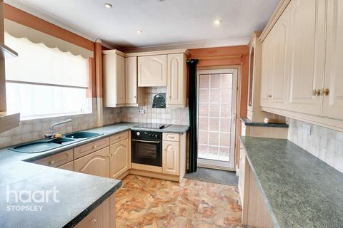 3 bedroom bungalow for sale, Ashcroft Road, Luton