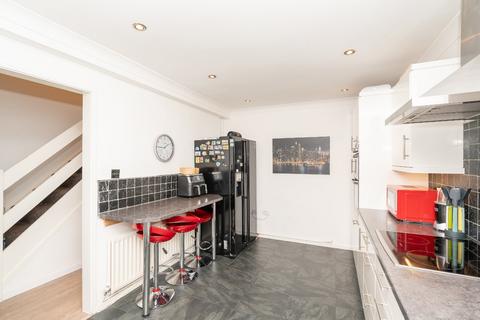 3 bedroom end of terrace house for sale, Cooks Mead, Bushey, Hertfordshire, WD23