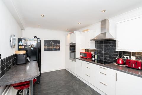 3 bedroom end of terrace house for sale, Cooks Mead, Bushey, Hertfordshire, WD23