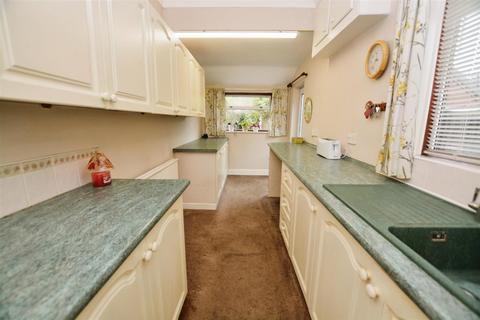 3 bedroom semi-detached house for sale, Bushfield Road, Scunthorpe