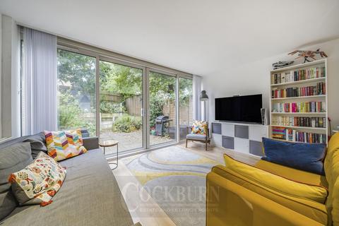 34 Woodmere, London, SE9 5NT