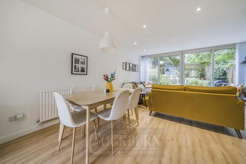 34 Woodmere, London, SE9 5NT