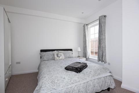 2 bedroom apartment to rent, Newbury,  Berkshire,  RG14