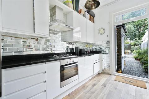 113a Alexandra Road, Hornsey, London, N8 0LG