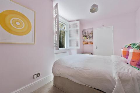 113a Alexandra Road, Hornsey, London, N8 0LG