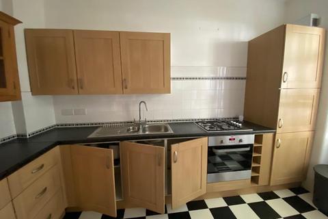 3 bedroom apartment to rent, Avonmore Gardens, West Kensington, London, W14