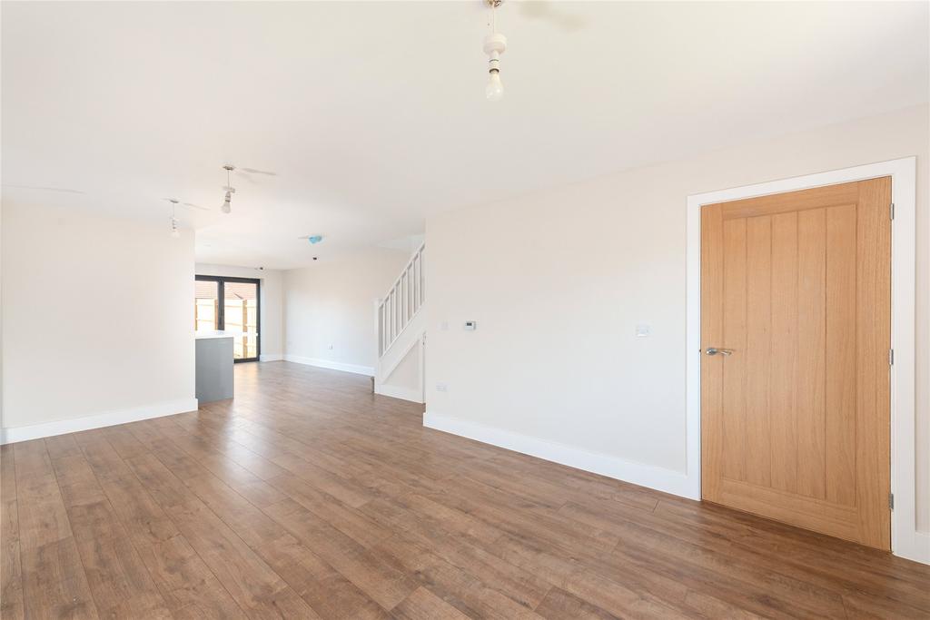 Sitting/Dining Room