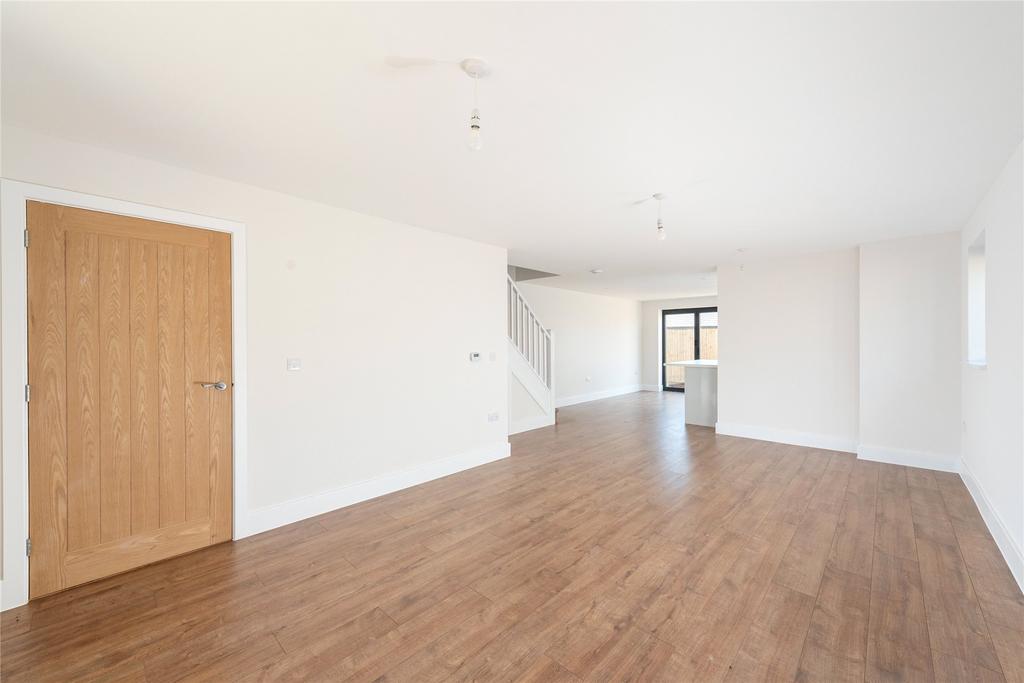 Sitting/Dining Room
