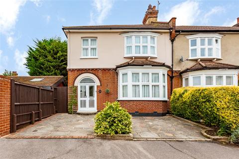 4 bedroom semi-detached house for sale, Gaynes Road, Upminster, RM14