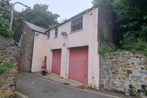 2 bedroom apartment to rent, Castle Back Flat, Haverfordwest