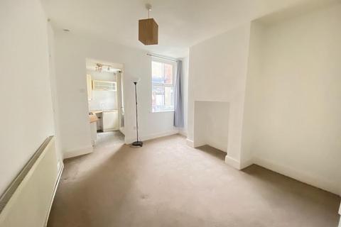 2 bedroom terraced house to rent, High Street, Belper DE56