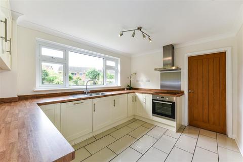 4 bedroom detached house for sale, Gloucester Way, Chichester, West Sussex