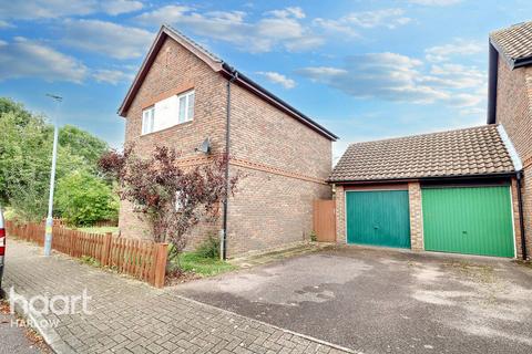 3 bedroom detached house for sale, Mallards Rise, Harlow