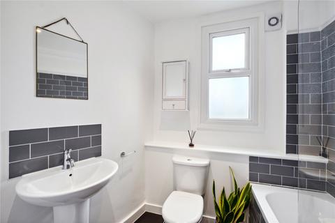 3 bedroom maisonette for sale, Thorndean Street, SW18