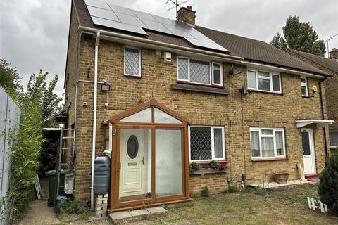 2 bedroom semi-detached house for sale, Sidmouth Avenue, Westcliff-On-Sea