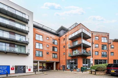 1 bedroom flat for sale, Birdwood Avenue, Hither Green, London, SE13