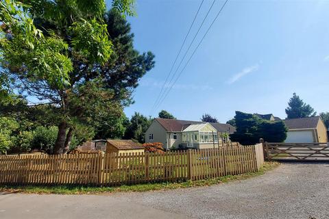 2 bedroom detached bungalow for sale, Gastard, Corsham