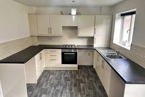 3 bedroom detached house to rent, Sandybrook Drive, Blackley