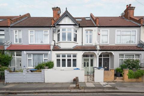 4 bedroom terraced house to rent, Eastbourne Road, Tooting, London, SW17