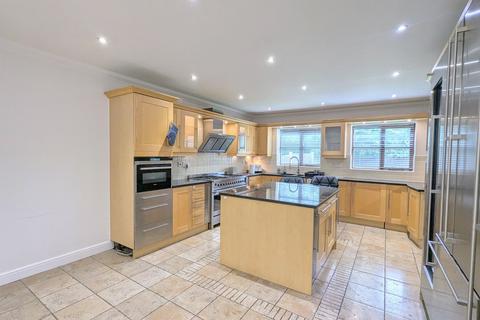 5 bedroom detached house to rent, Hugh Parke Close, Milton Keynes MK5